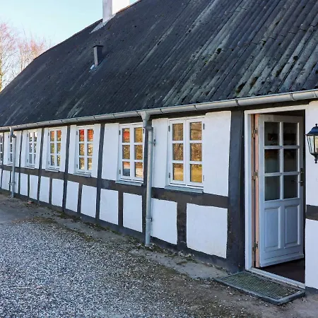 10 Person In * Hadsund