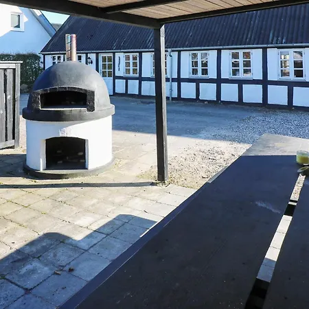 Semesterbostad 10 Person In