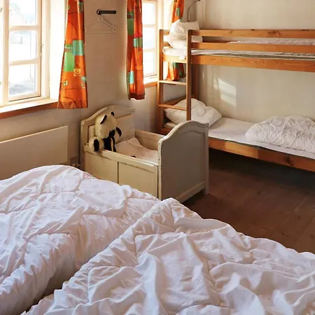 Semesterbostad 10 Person In