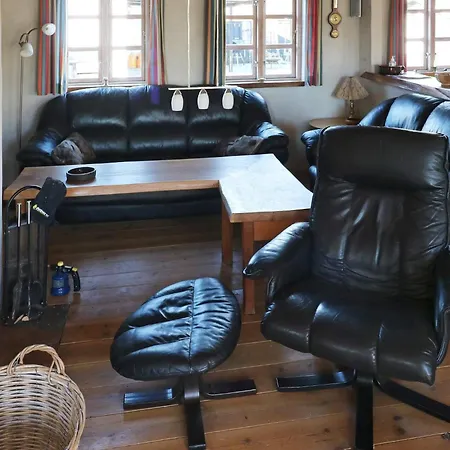 4 Star Holiday Home In Hadsund בית נופש Hadsund