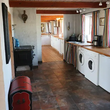 4 Star In Feriehus Hadsund
